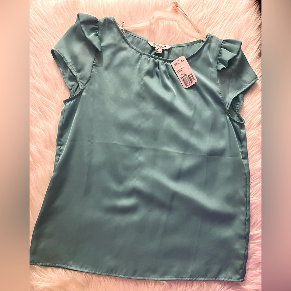 Forever21 woven short sleeve top - Medium